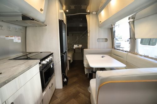 2023 Airstream International 23 TWIN Travel Trailer