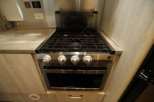 2024 Airstream International 23FB