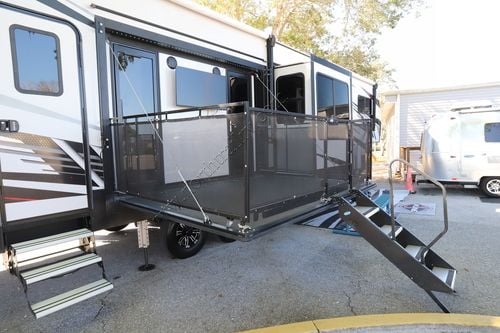 2022 Alliance Valor 42V13