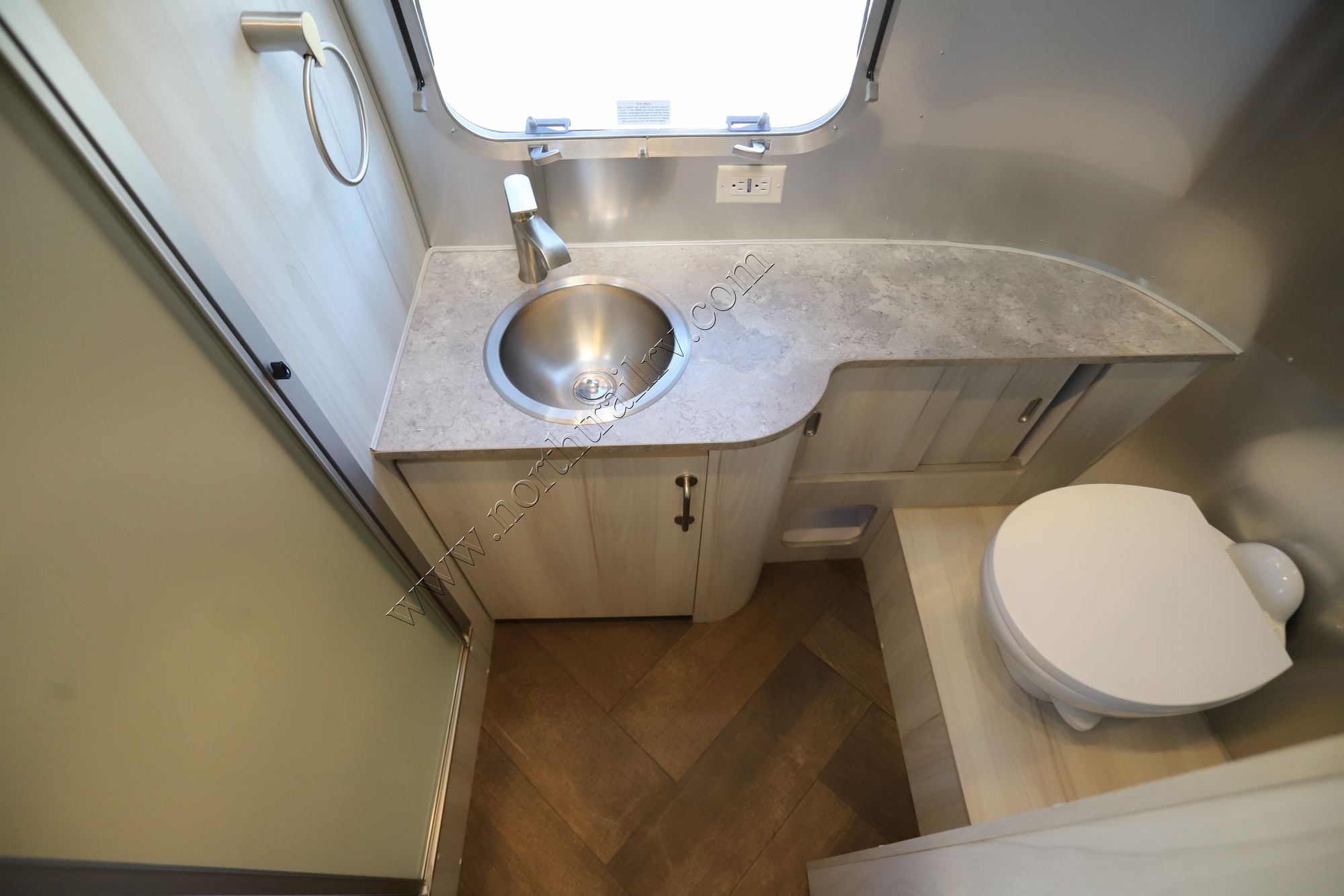 Used 2023 Airstream International 23 TWIN Travel Trailer  For Sale