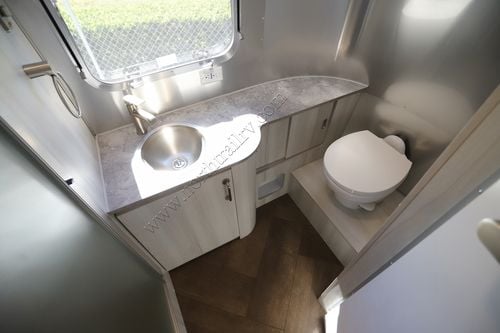 2024 Airstream International 23FB