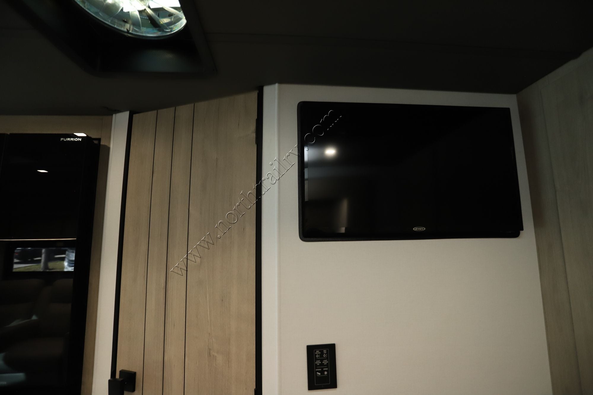 Used 2025 Grand Design Lineage 25FW Class C  For Sale