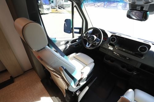 2025 Grand Design Lineage 25FW