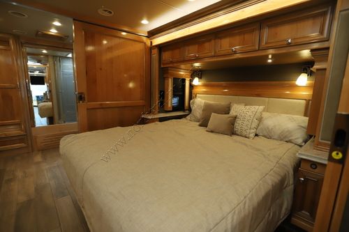 2022 Tiffin Motor Homes Phaeton 40IH