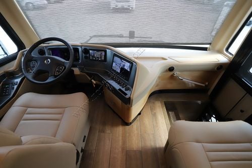 2022 Tiffin Motor Homes Phaeton 40IH
