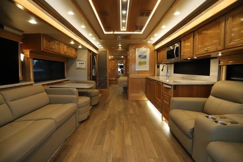 2022 Tiffin Motor Homes Phaeton 40IH