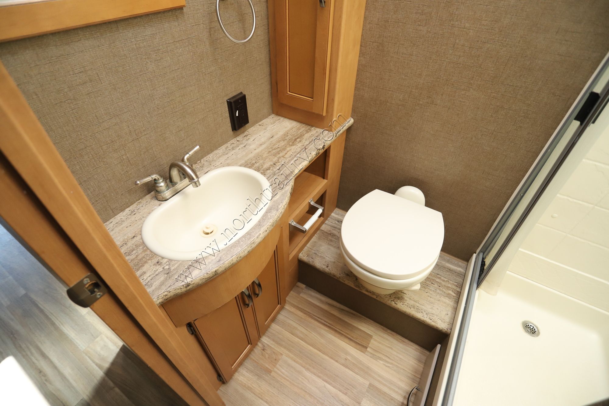 Used 2017 Thor Ace 29.2 Class A  For Sale