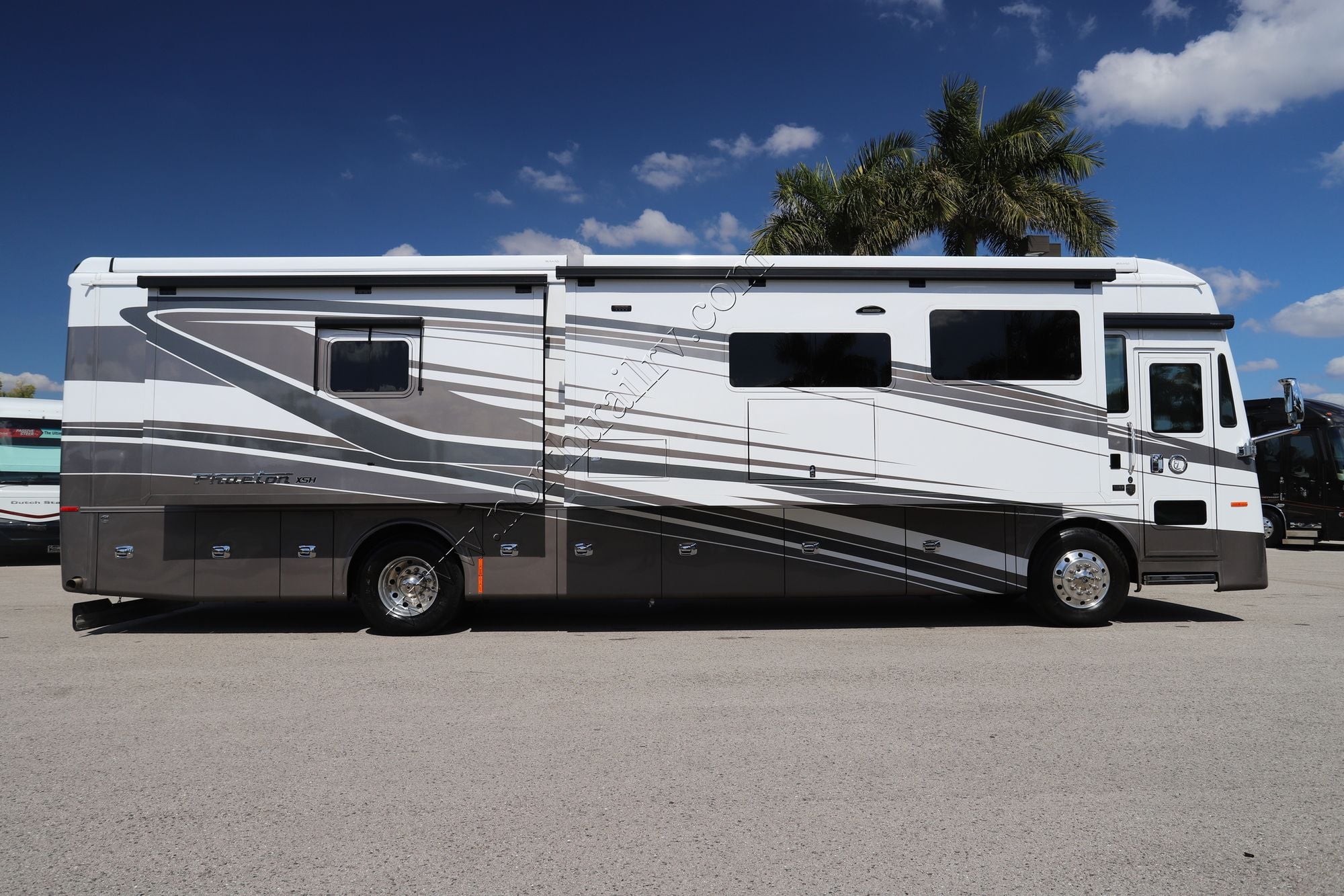 Used 2022 Tiffin Motor Homes Phaeton 40IH Class A  For Sale