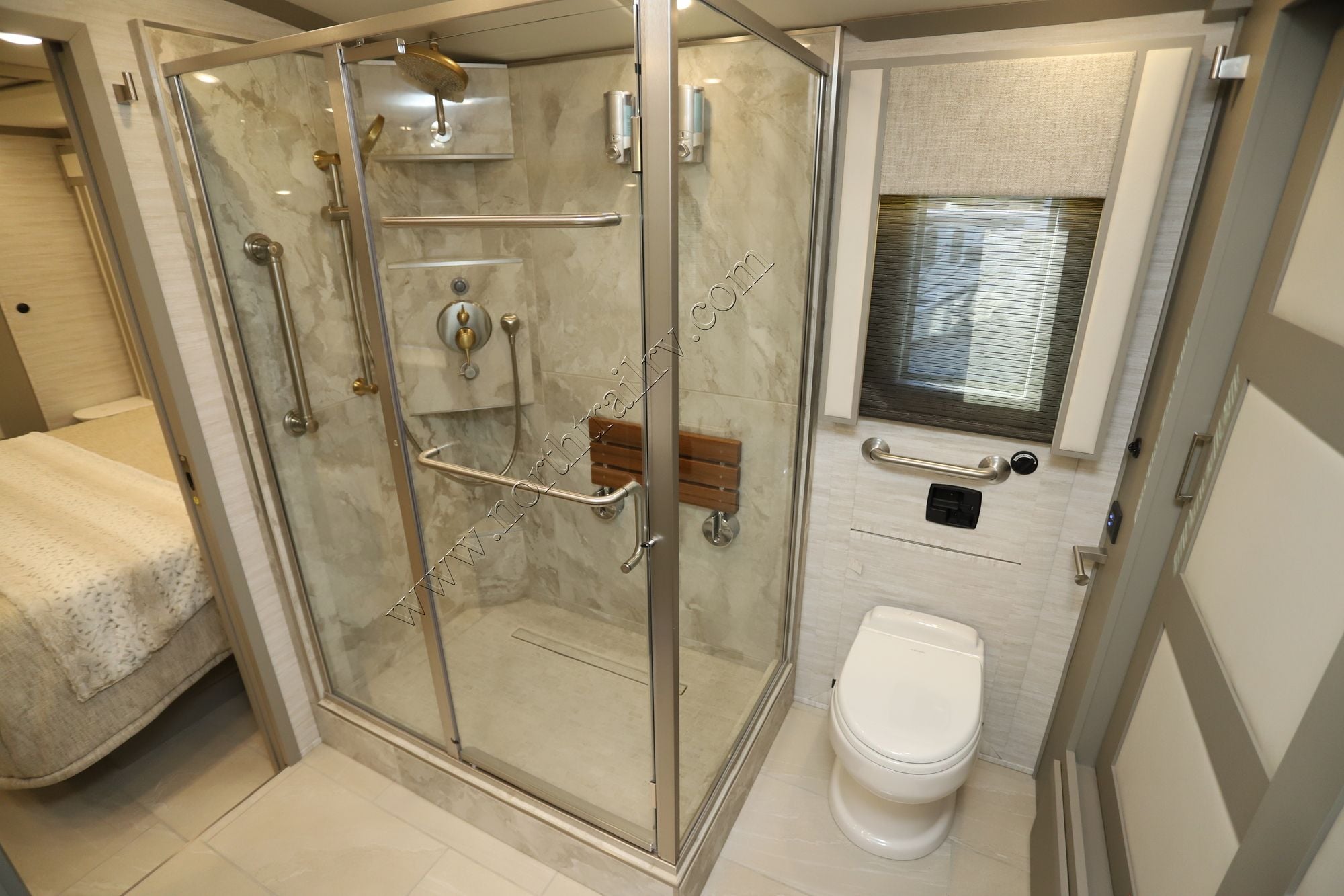 New 2026 Newmar Essex 4551 Class A  For Sale