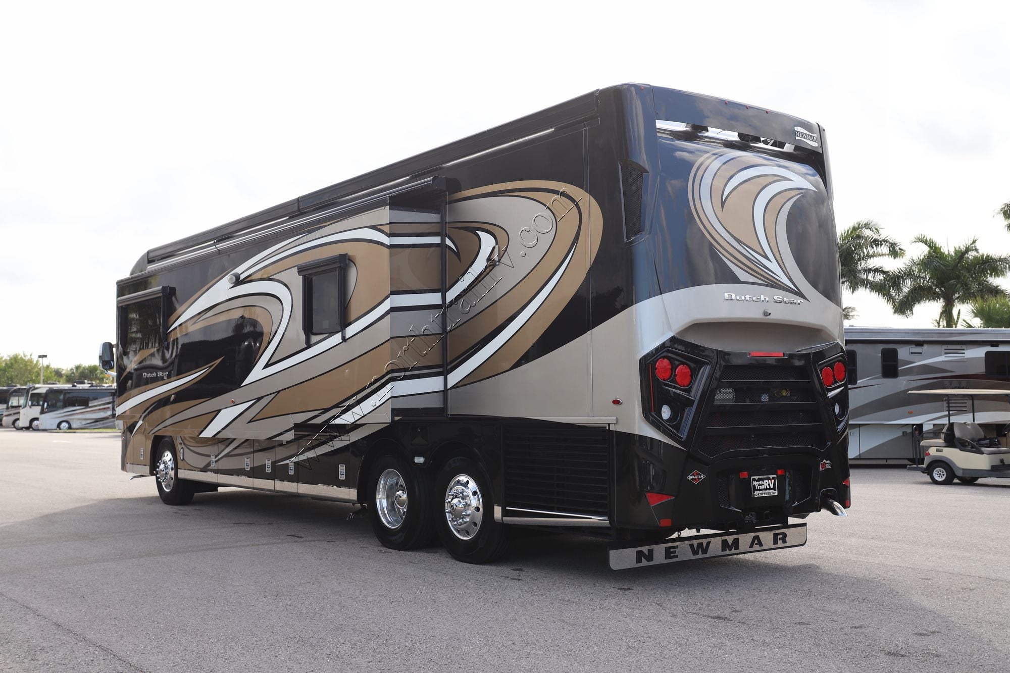 Used 2022 Newmar Dutch Star 4020 Class A  For Sale