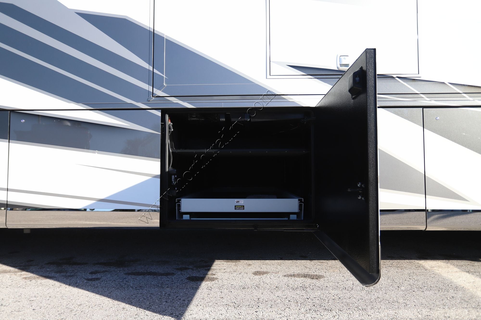 New 2026 Newmar Essex 4551 Class A  For Sale