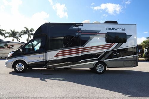 2023 Thor Compass 24KB