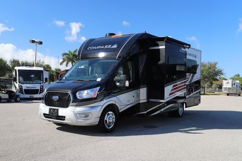 2023 Thor Compass 24KB