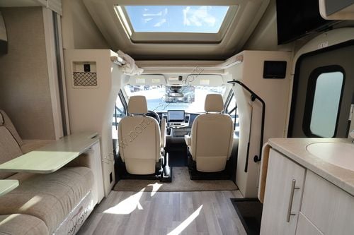 2023 Thor Compass 24KB