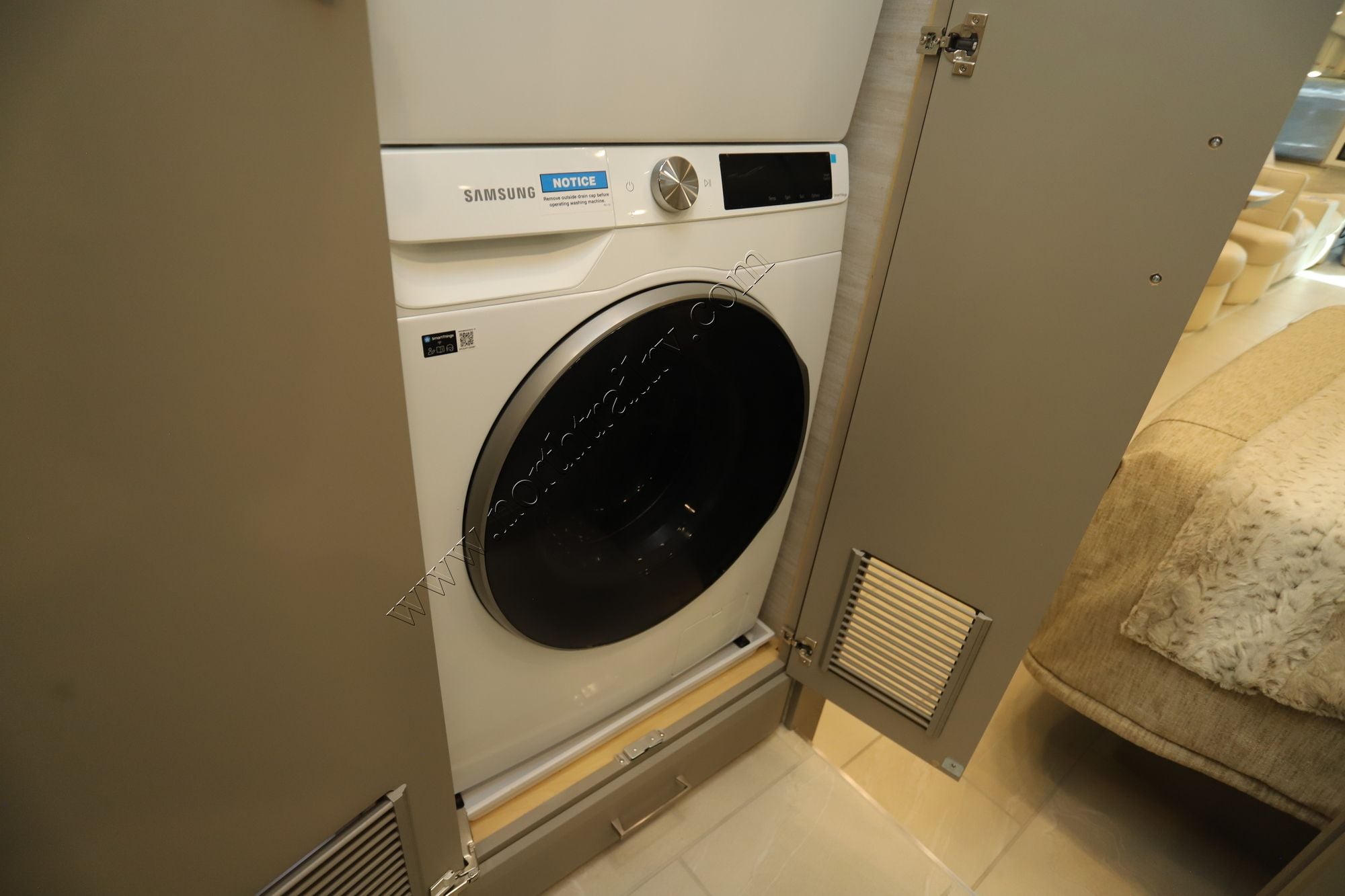 New 2026 Newmar Essex 4551 Class A  For Sale