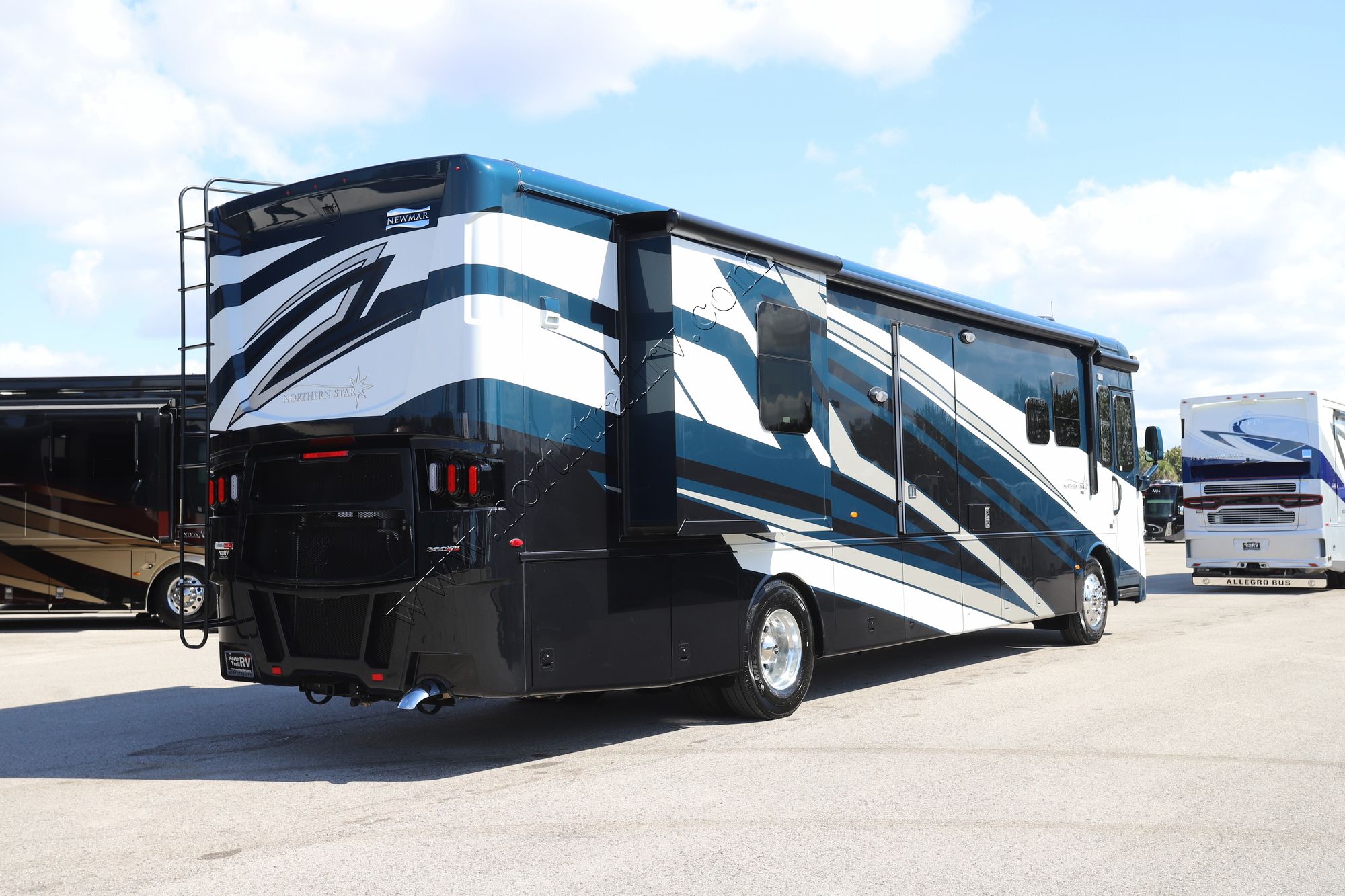 New 2026 Newmar Northern Star 4011 Class A  For Sale