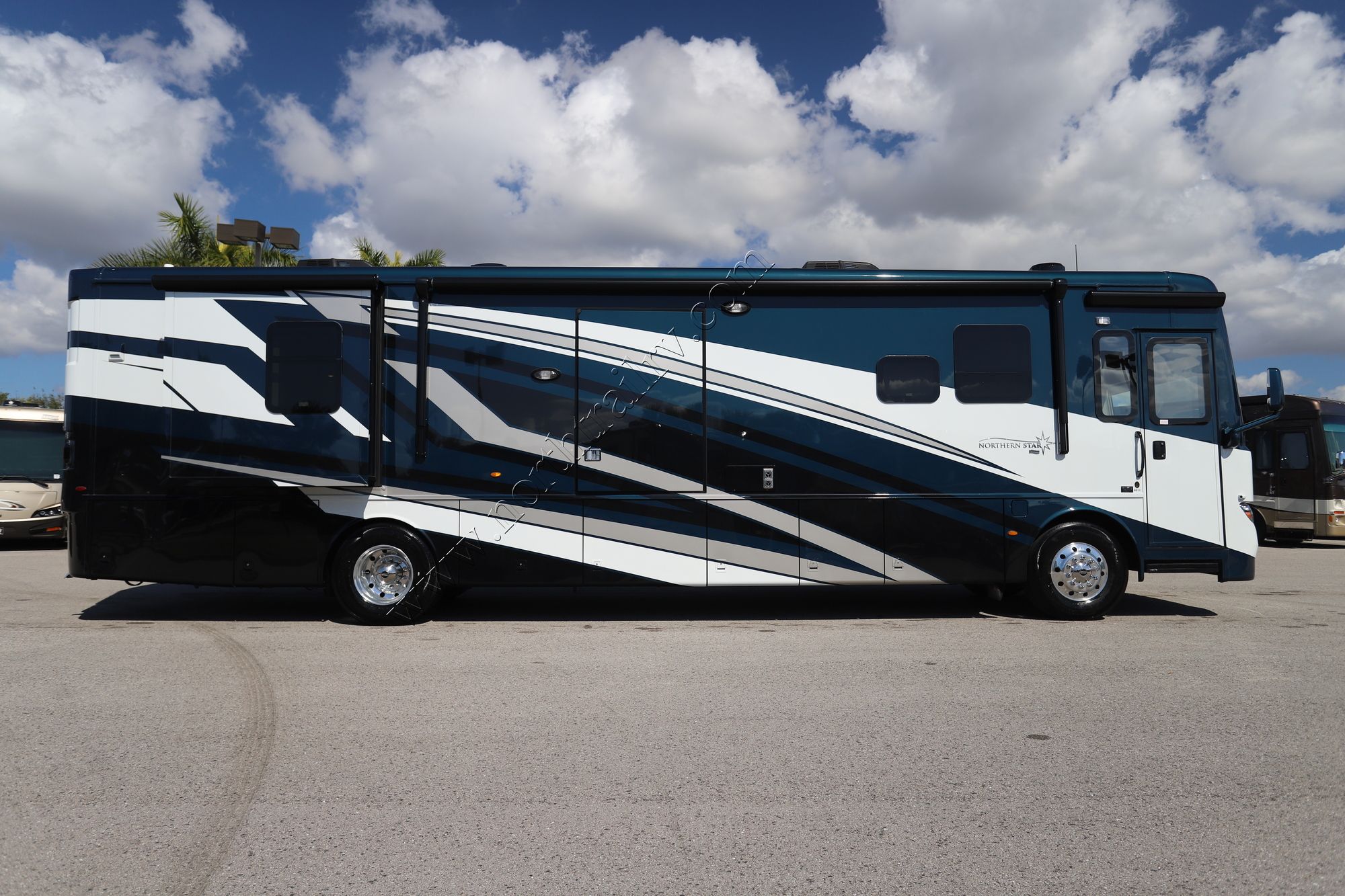 New 2026 Newmar Northern Star 4011 Class A  For Sale