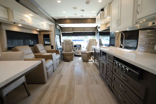 2026 Newmar Northern Star 4011