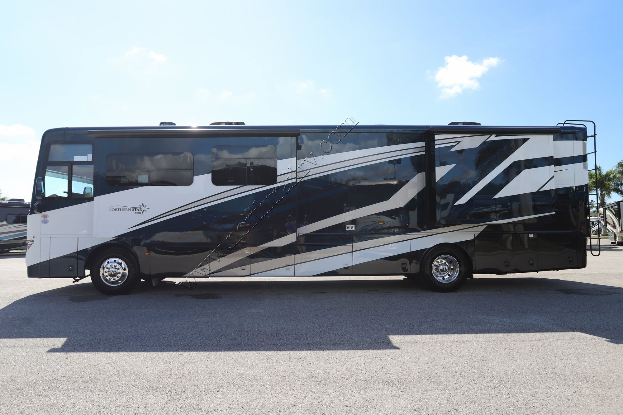 New 2026 Newmar Northern Star 4011 Class A  For Sale