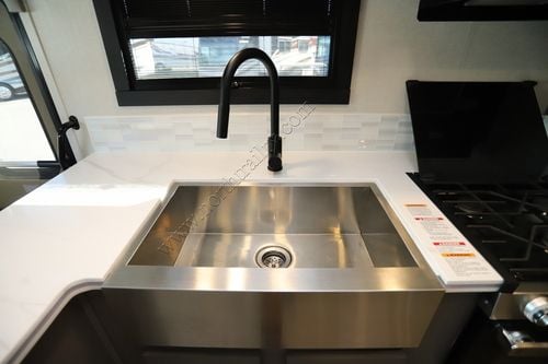 2024 Coachmen Pursuit 31ES