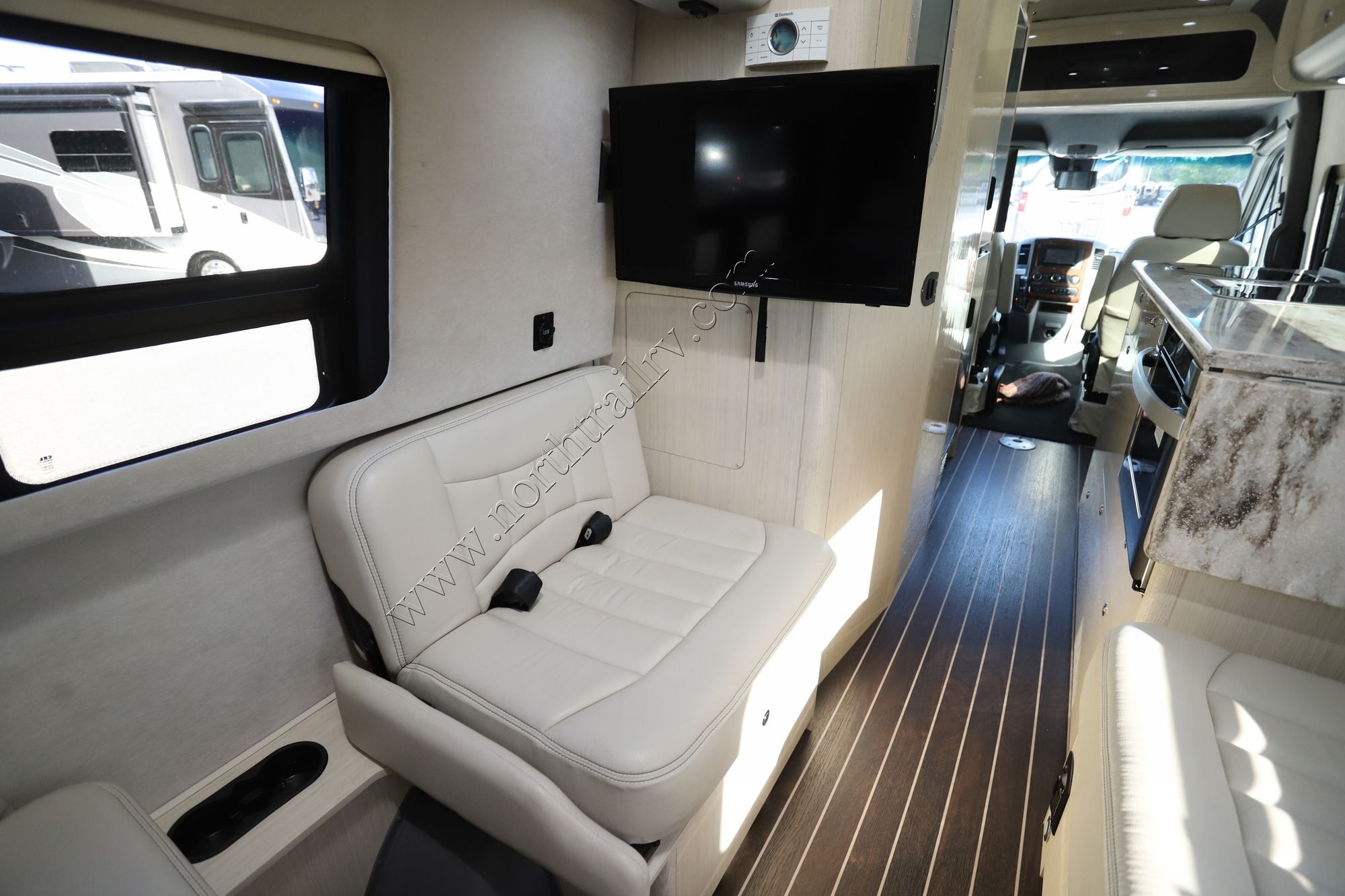 2016 Airstream Interstate LOUNGE EXT Class B Used  For Sale