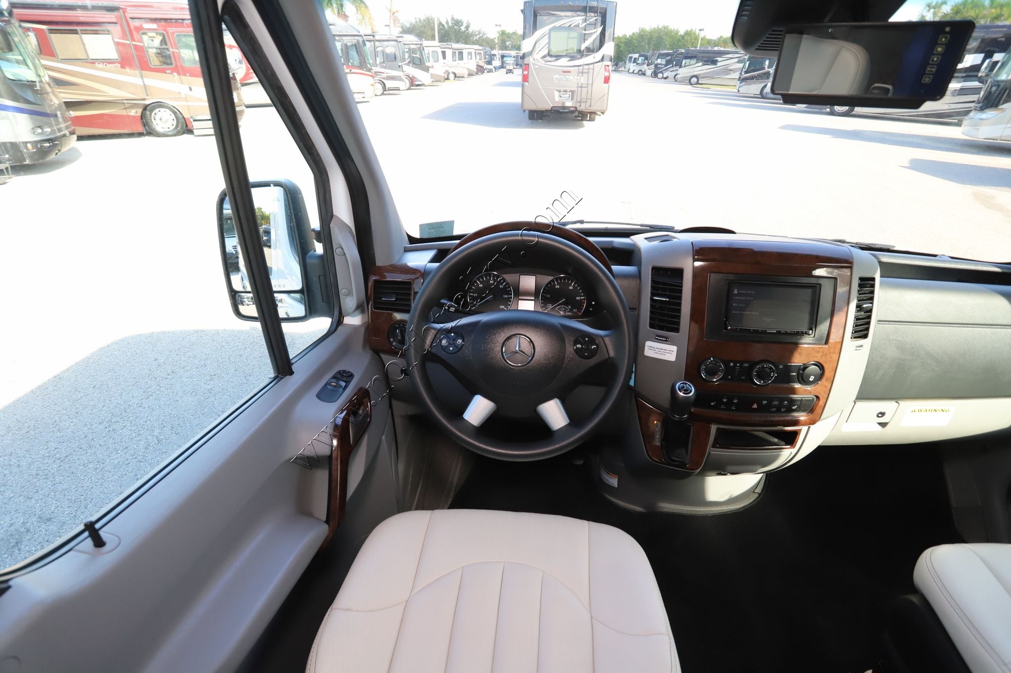 2016 Airstream Interstate LOUNGE EXT Class B Used  For Sale