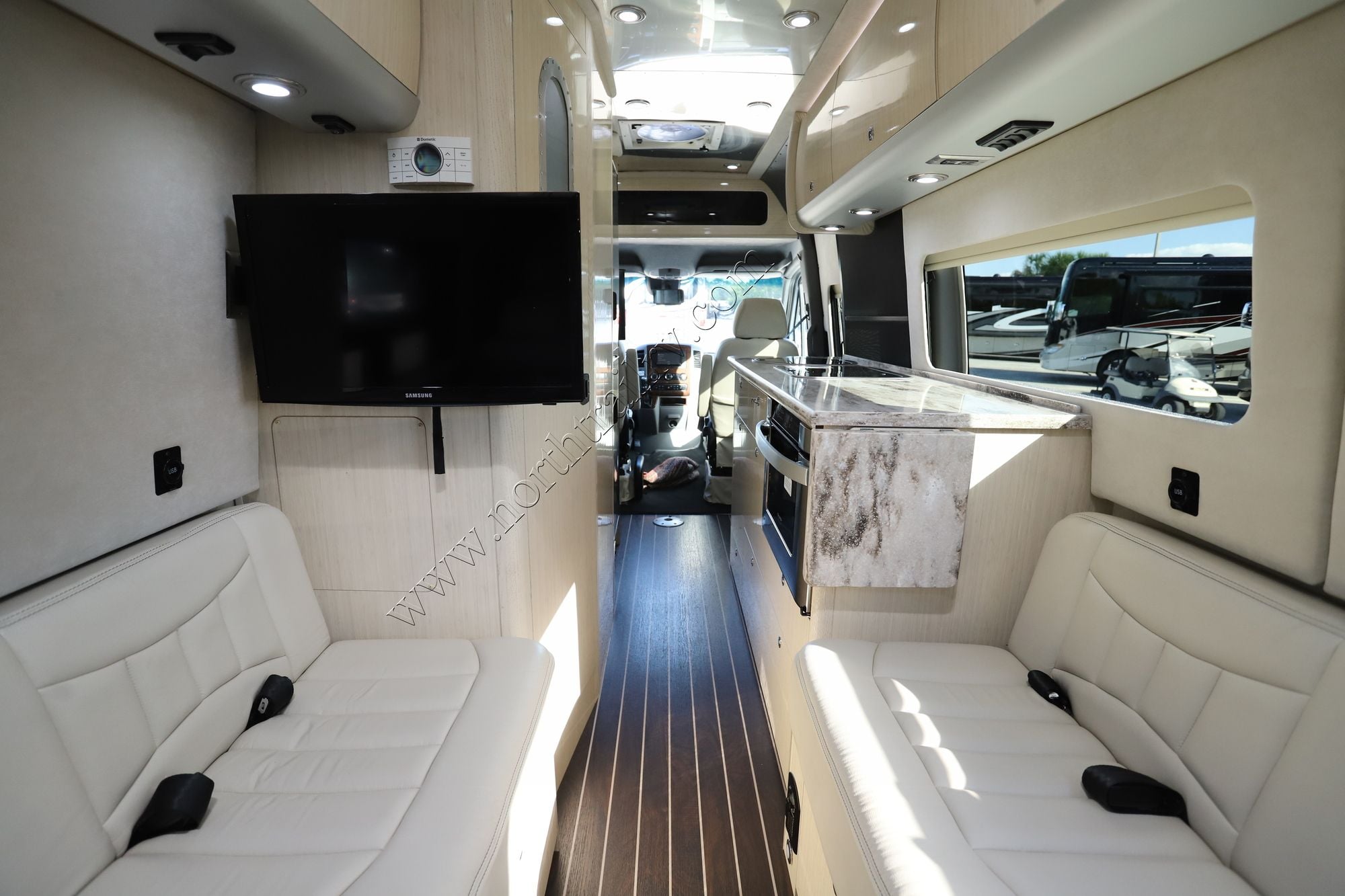 2016 Airstream Interstate LOUNGE EXT Class B Used  For Sale