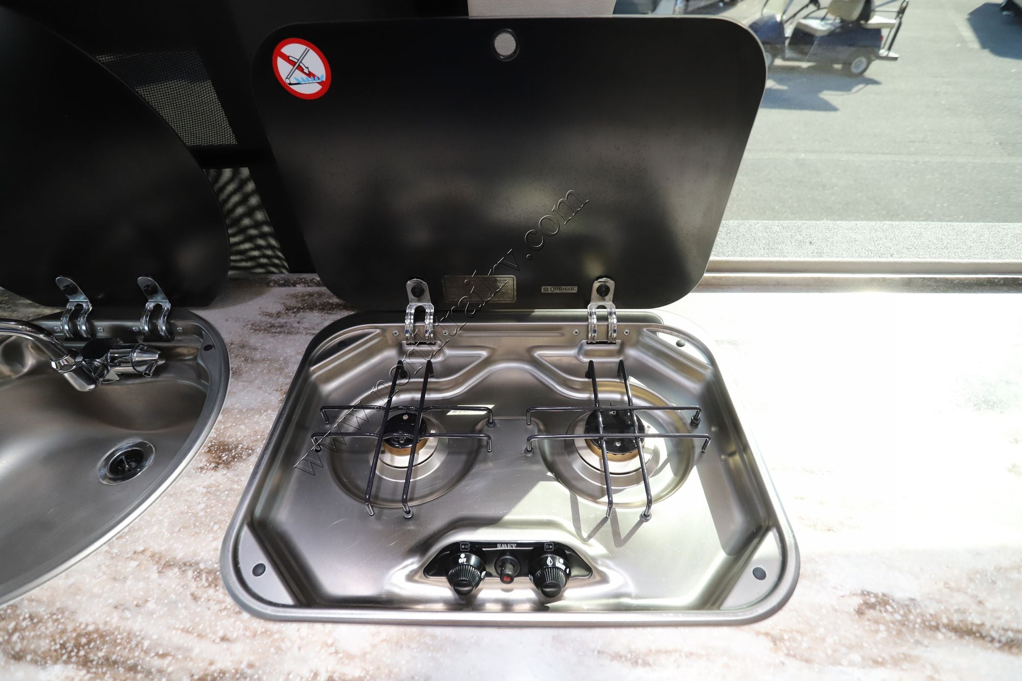 2016 Airstream Interstate LOUNGE EXT Class B Used  For Sale