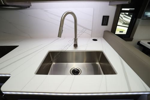 2026 Dynamax Dx3 32KD