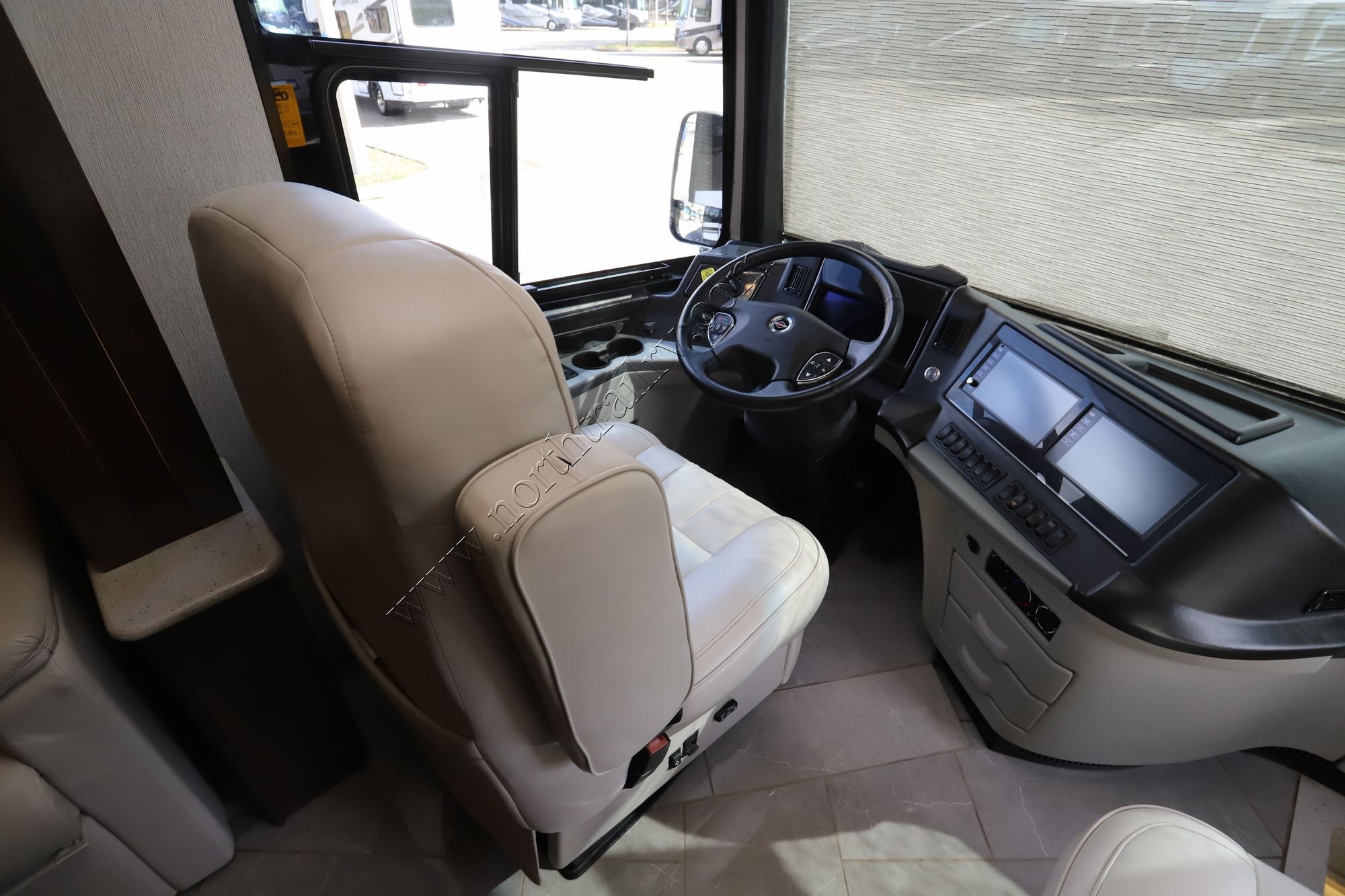 Used 2021 Newmar New Aire 3543 Class A  For Sale