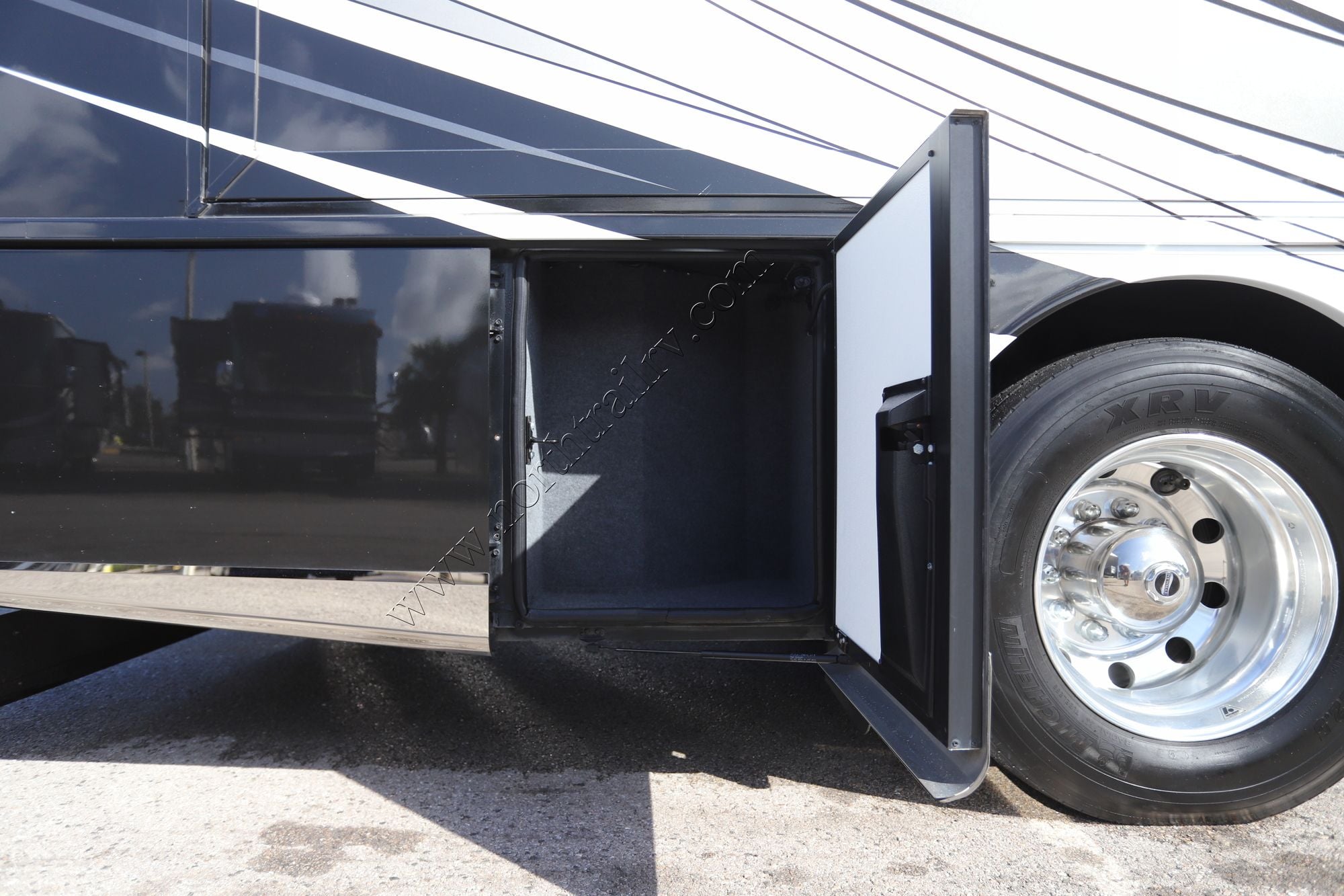 Used 2021 Newmar New Aire 3543 Class A  For Sale