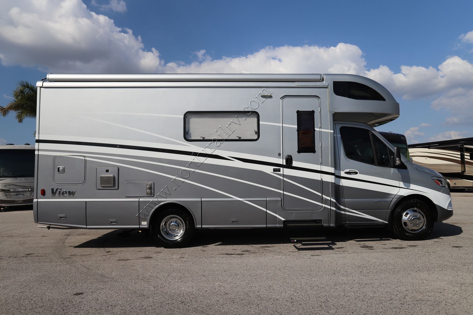Used 2023 Winnebago View 24D Class C  For Sale