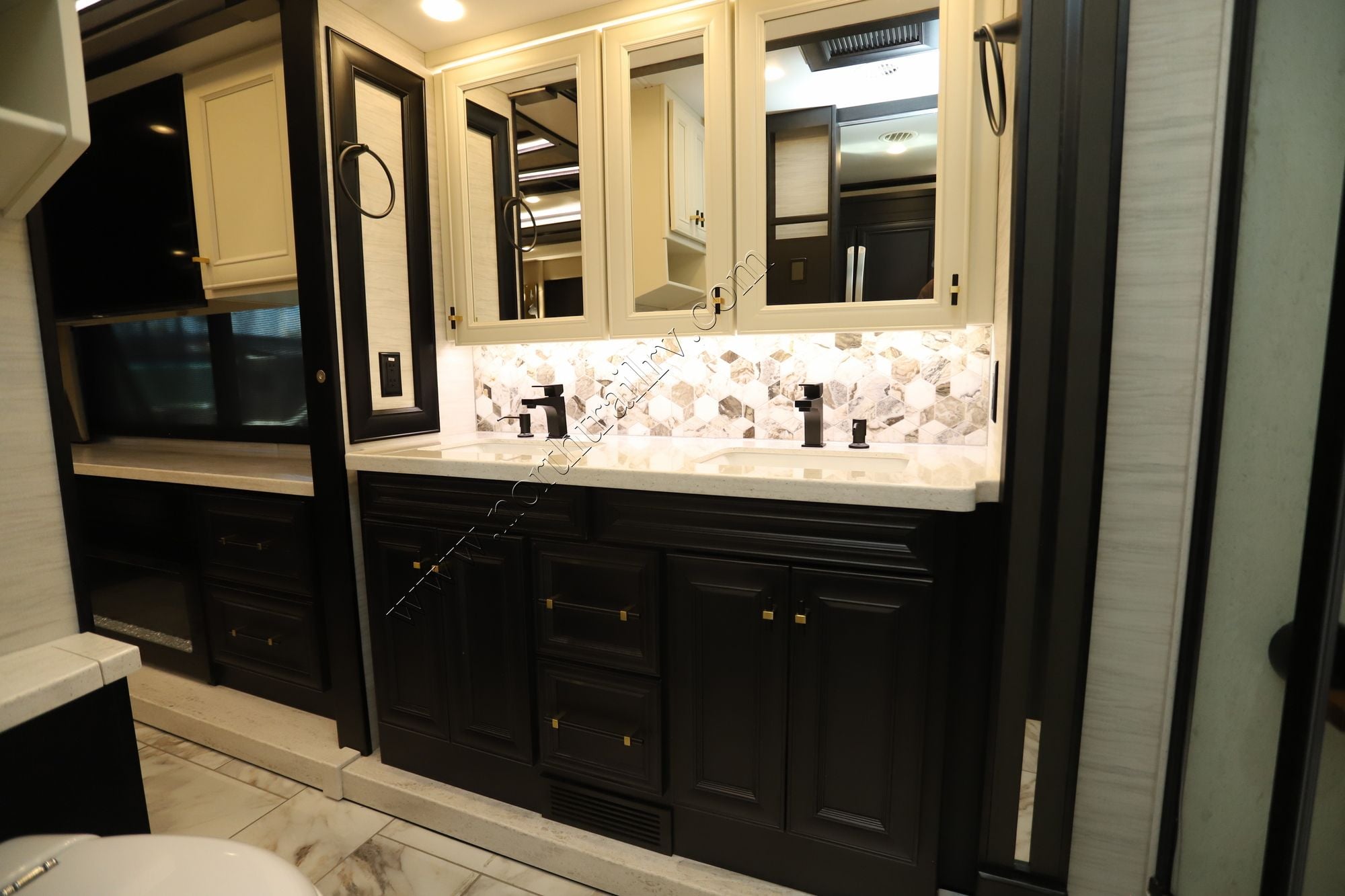 New 2026 Tiffin Motor Homes Allegro Bus 36AP Class A  For Sale