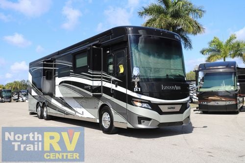 2022 Newmar London Aire 4551