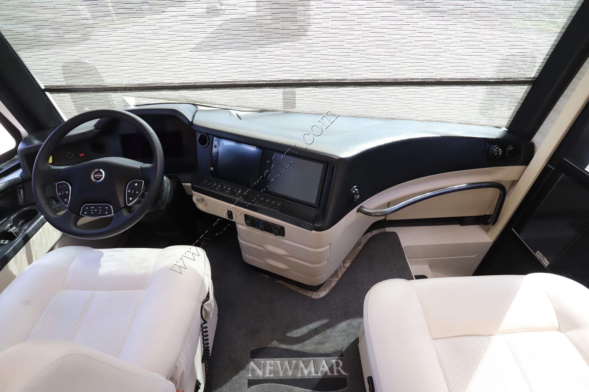 Used 2023 Newmar Essex 4595 Class A  For Sale