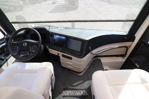 2023 Newmar Essex 4595