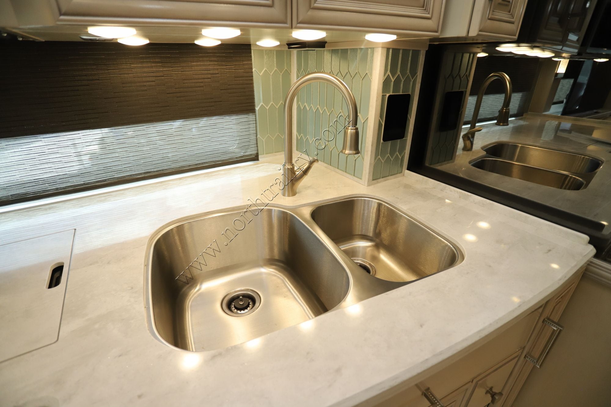 Used 2022 Newmar London Aire 4551 Class A  For Sale