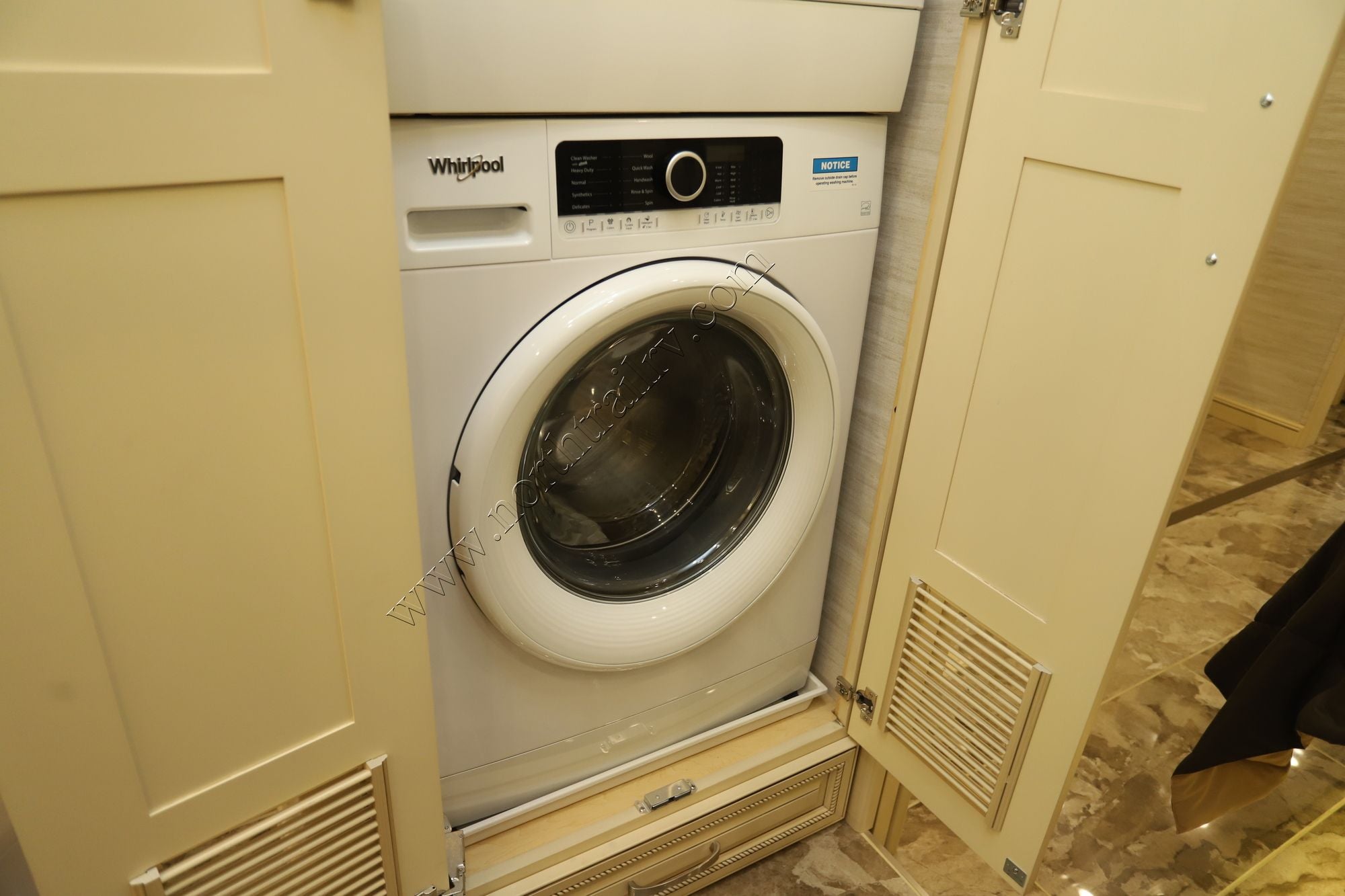 Used 2023 Newmar Essex 4595 Class A  For Sale