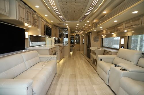 2022 Newmar London Aire 4551