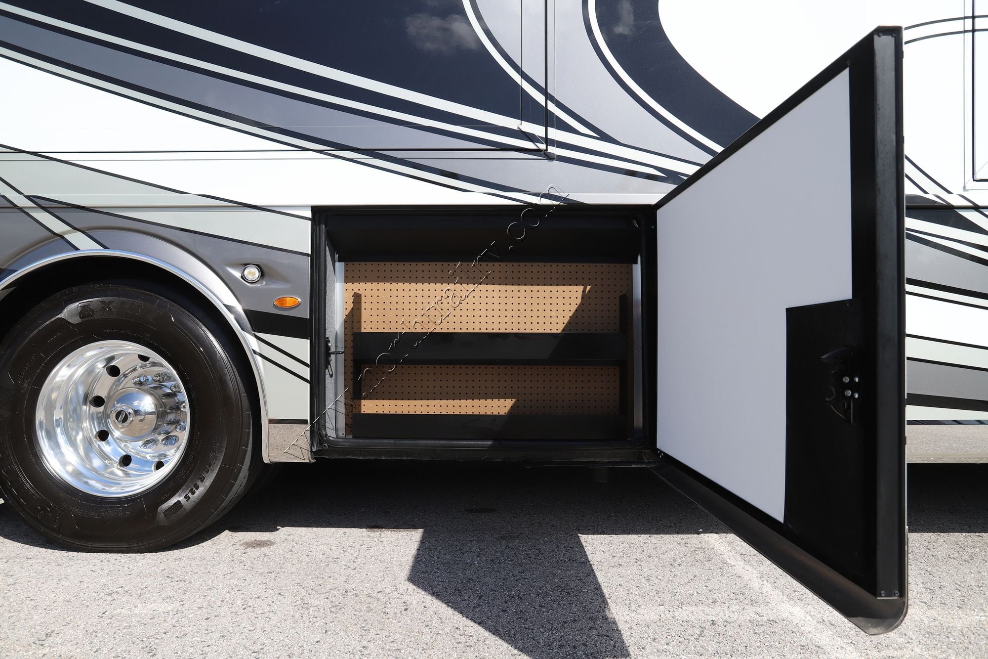 Used 2022 Newmar London Aire 4551 Class A  For Sale