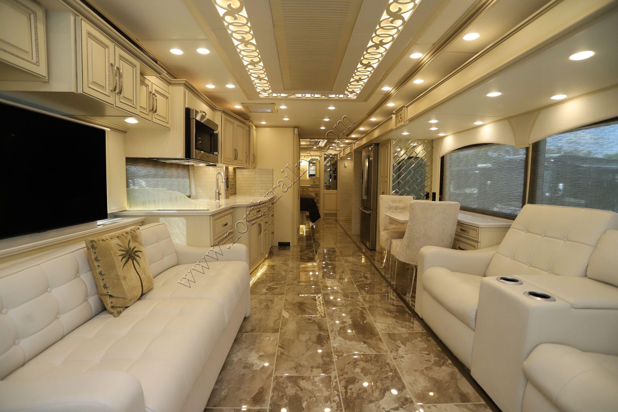 Used 2023 Newmar Essex 4595 Class A  For Sale