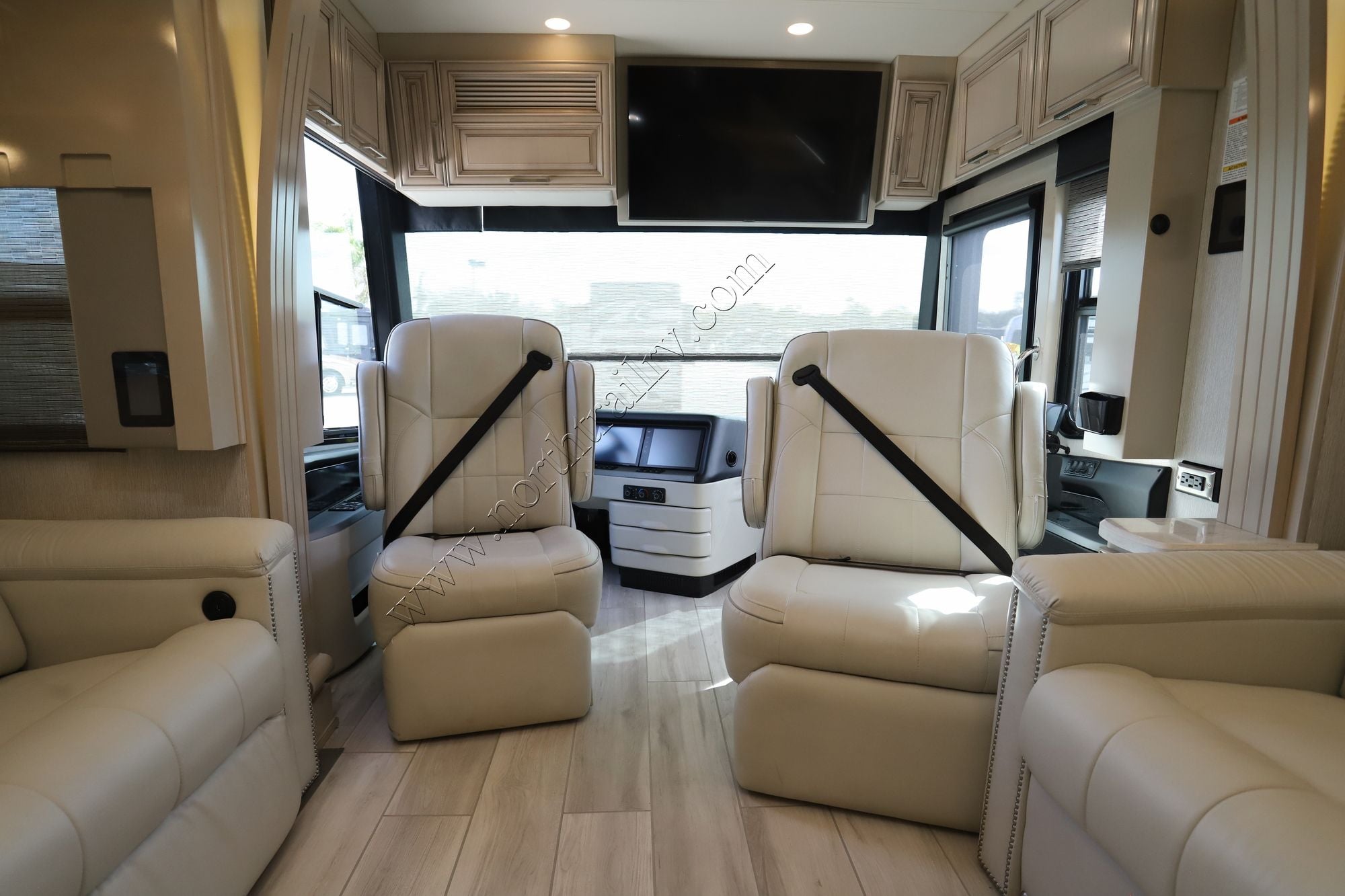 Used 2022 Newmar London Aire 4551 Class A  For Sale