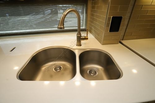 2023 Newmar Essex 4595