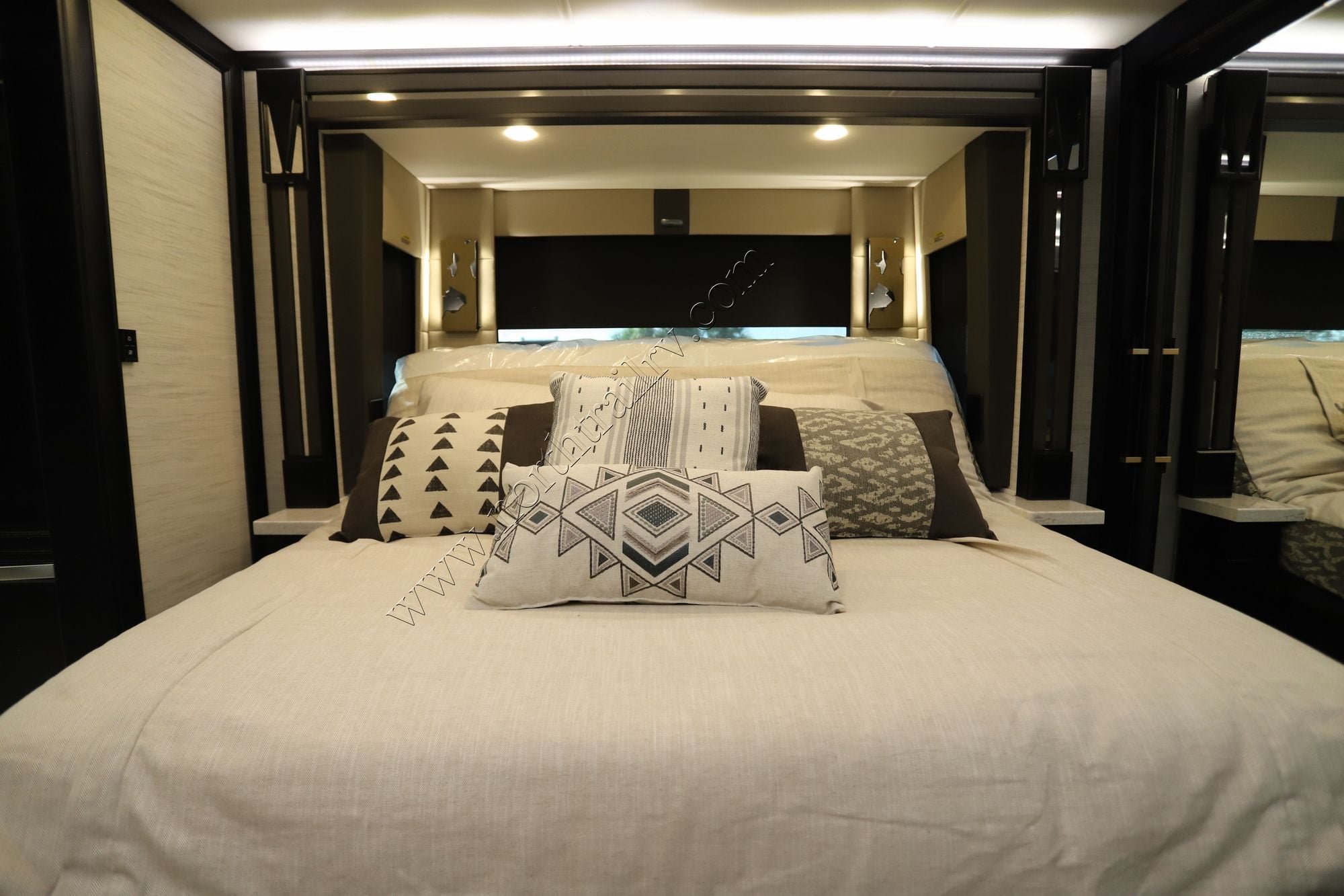 New 2026 Tiffin Motor Homes Allegro Bus 36AP Class A  For Sale