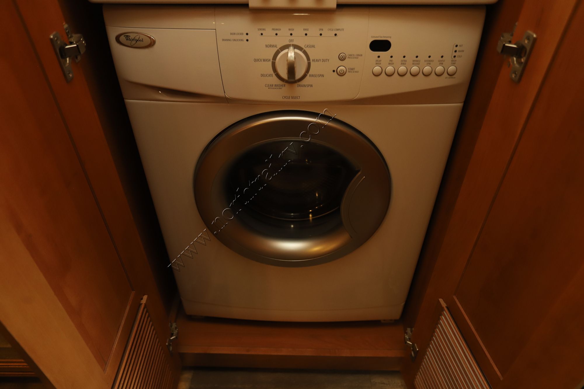 Used 2016 Thor Palazzo 33.2 Class A  For Sale