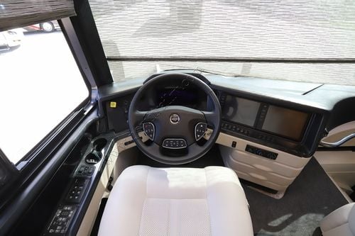 2023 Newmar Essex 4595