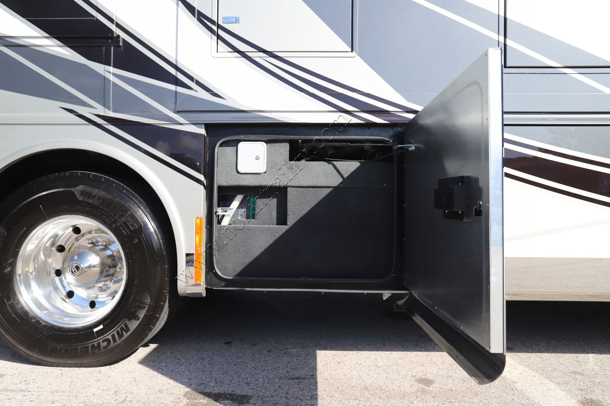 New 2026 Tiffin Motor Homes Allegro Bus 36AP Class A  For Sale