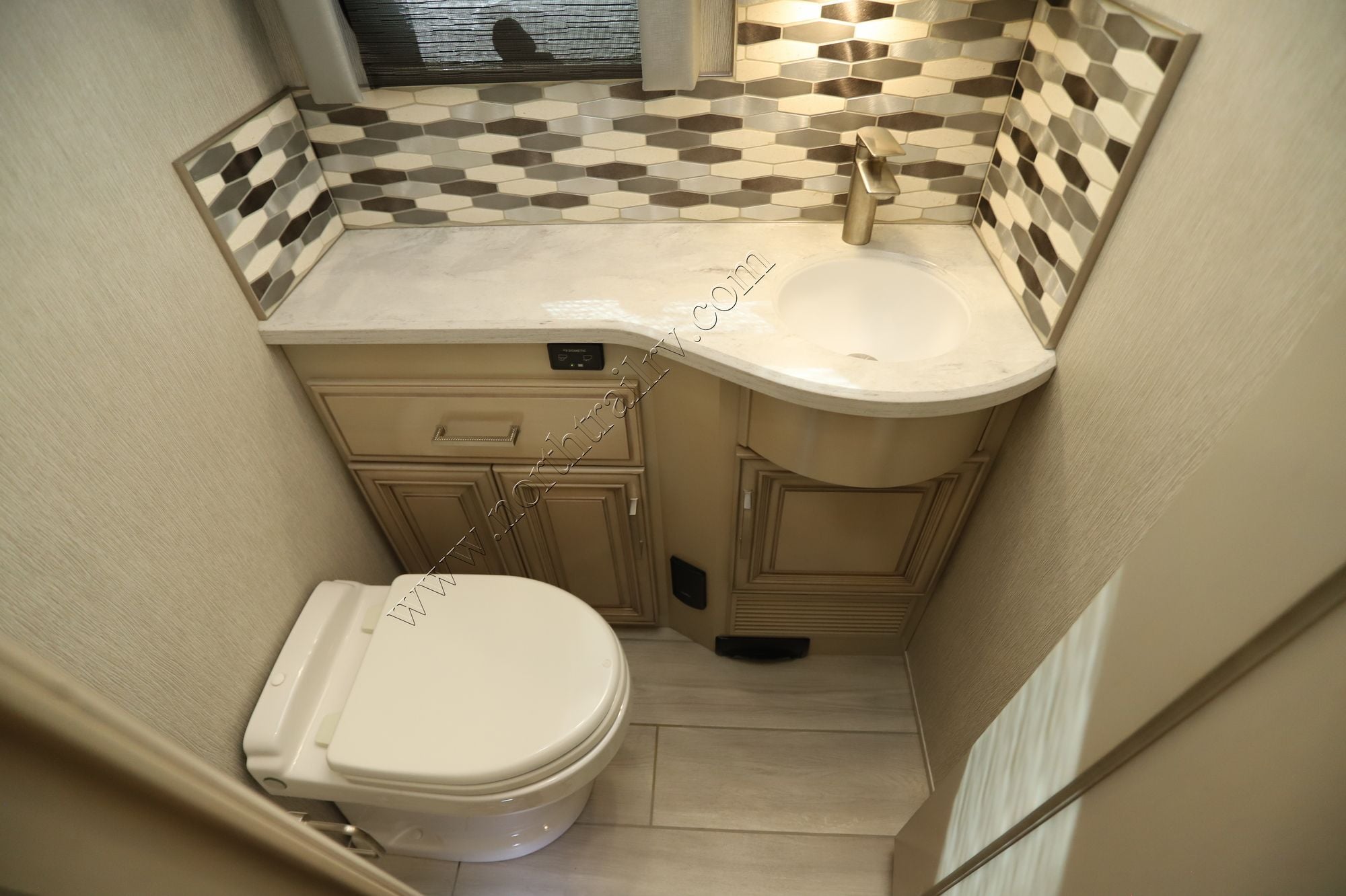 Used 2022 Newmar London Aire 4551 Class A  For Sale