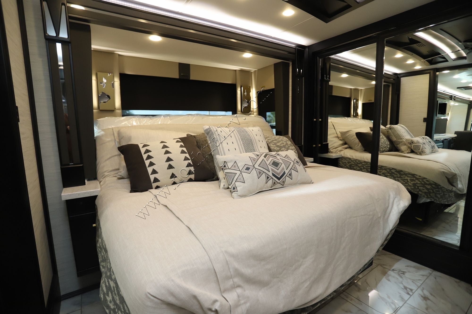 New 2026 Tiffin Motor Homes Allegro Bus 36AP Class A  For Sale