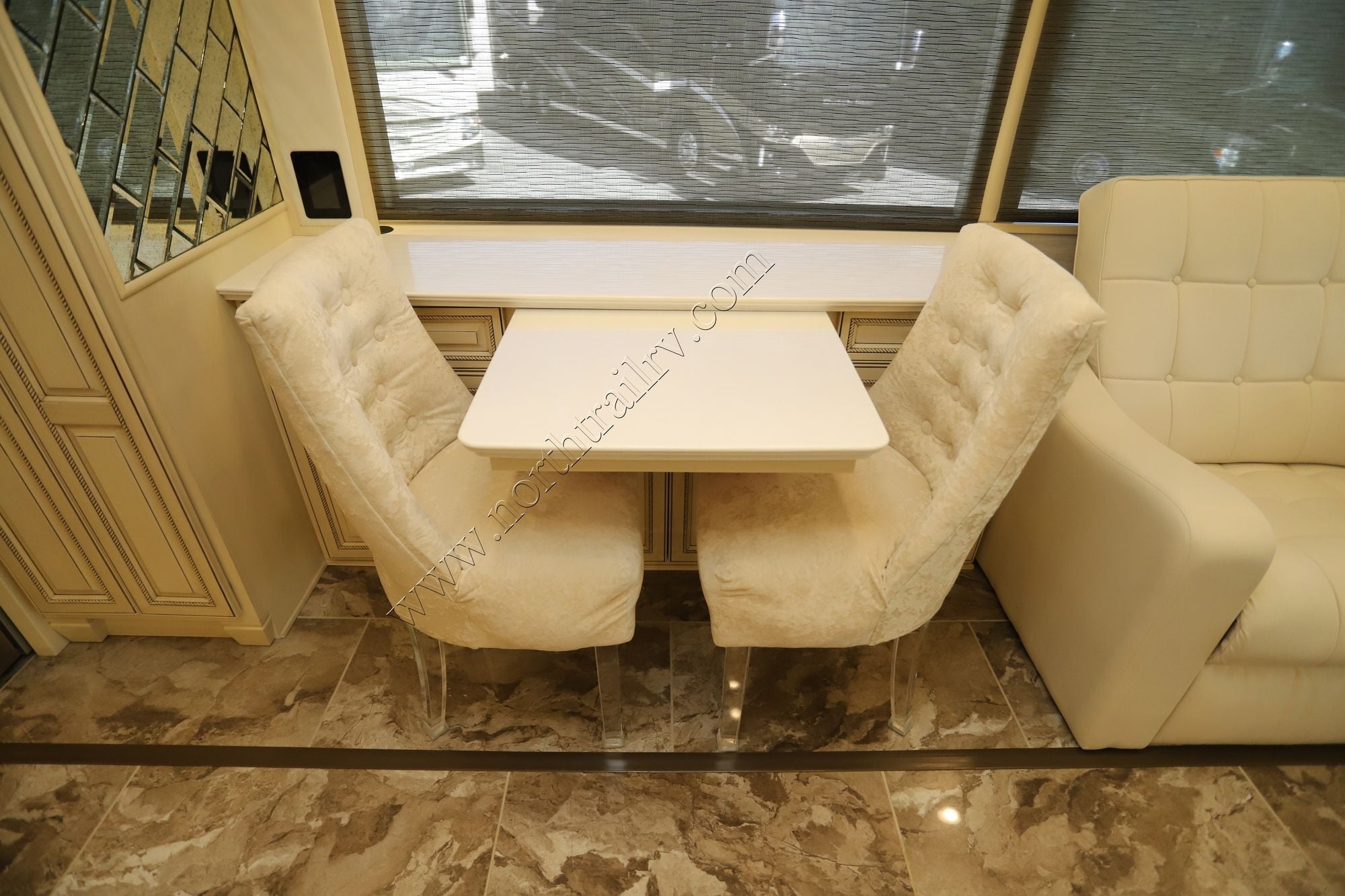 Used 2023 Newmar Essex 4595 Class A  For Sale